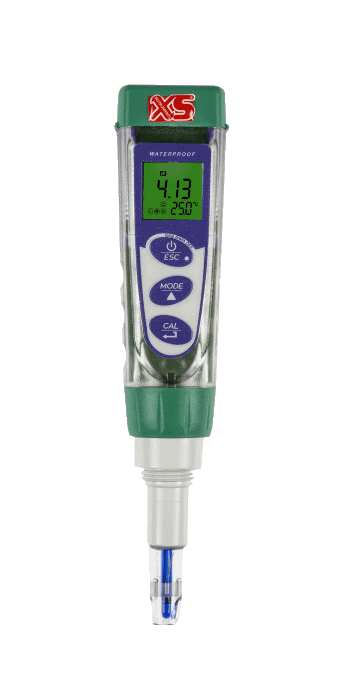 pHmetro portatile mod. XS Tester pH 5 - KIT a tenuta stagna IP67 dotato di dispaly, scatola, guida. Facile da usare e leggero. Per laboratori chimici, farmaceutici e medici.