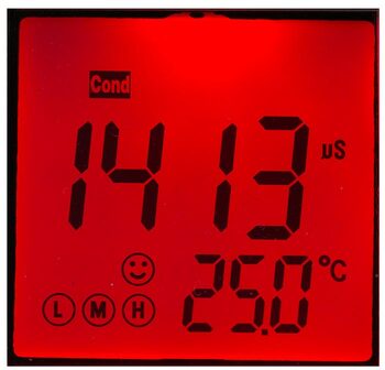 pHmetro portatile XS Tester pH 5 - KIT a tenuta stagna IP67 dotato di display, scatola, guida. Facile da usare e leggero. Per laboratori chimici, farmaceutici e medici.