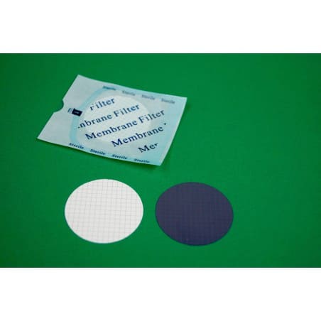 Membrana filtrante nera in cellulosa mista sterile con griglia Ø 47 mm. Confezione da 100 pezzi. Per laboratori chimici, farmaceutici, medici e vitivinicoli